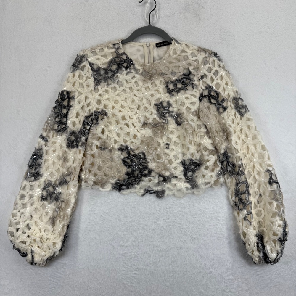 Hottie + Lord‎ Top Women's Long Sleeve Crop Top Beige Black Floral Mesh Sz 0